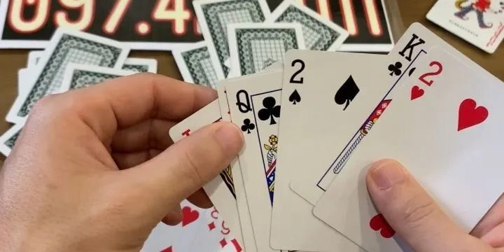 Cách đánh bài TLMN khi còn 3 người 