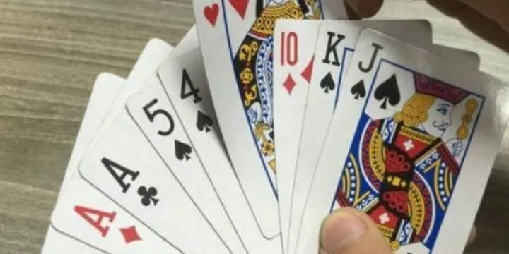 Cách đánh bài từ những bộ bài đặc biệt TLMN